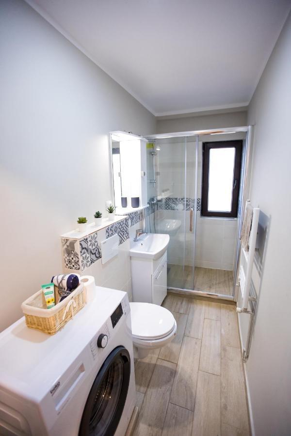 Travel Homzzz Central Apartments - Tusnad Targu Mures Luaran gambar